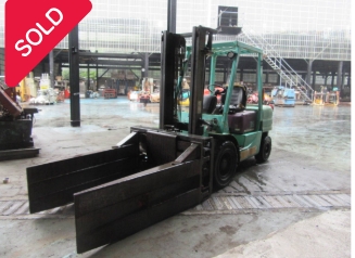 油谷 №6836 福岡 フォークリフト ベールクランプ サイドシフト プレス物 動作良好 3.5トン ディーゼルエンジン 6332時間 中古 ノーパンク