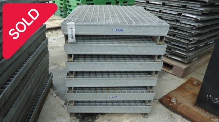 油谷 №5303 グレーチング 長さ720㎜×幅996㎜ 厚136㎜ 枚数13枚 強化型 側溝の蓋 溝蓋 グレイチング ツイスト型 グレイチング U字溝 排水