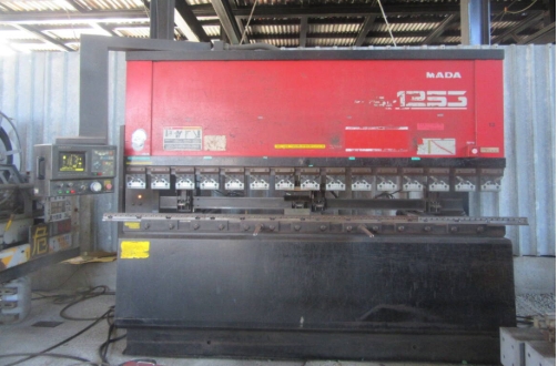 油谷 №6240 アマダ FBD1253E 125ton 動作良好 プレスブレーキ プレス 3000㎜幅 ブレーキプレス 曲げ機 ベンダー ベンディングマシン 中古