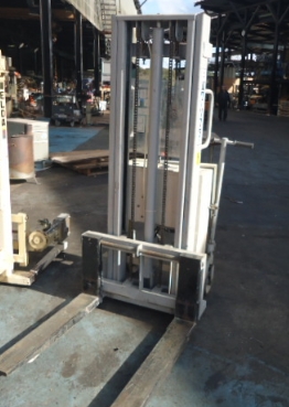 油谷 №521　パワーリフター 簡易フォークリフト 電動 充電 耐荷重650キロ リフター カローダ 昇降台車 充電器内蔵 高2500㎜ をくだ屋