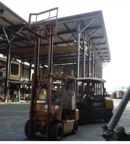 油谷 №353 コマツ FG15-14 ガソリンエンジン4P フォークリフト 1.5トン 中古 揚高3m 要修理品 1トン半 シリンダー漏れなし