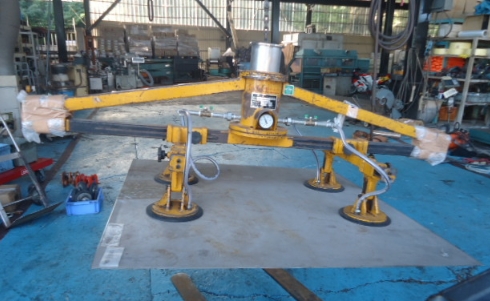 油谷 №8051 フロッツ 鉄板吊り 吸盤 耐荷重200㌔ 天井クレーン 板モノ バキューム式 動力源不要 吊り上げ 吊具 バキュームリフト ガラス