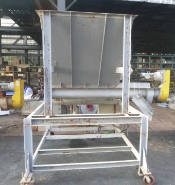 油谷 №6237 ホッパー 定量供給機 スパイラルコンベア スクリューコンベア 200V シュート 投入口 コンベアー 定量排出機 中古 プラント