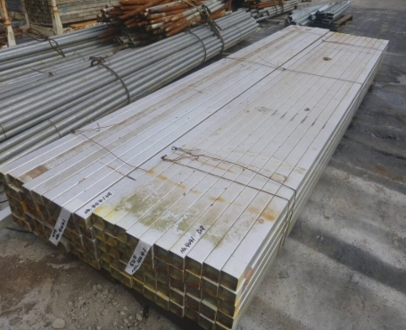 油谷 №4041 アルミ鋼管 4m 95本 油谷産業 型枠基礎 型枠保持材 型枠アルミ 端太角 60×60㎜ アルミ角鋼管 アルミ角パイプ 中古 胴縁 型枠