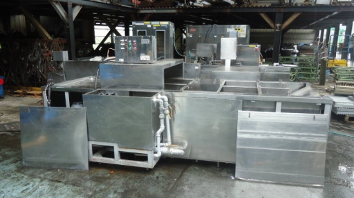 油谷 №5327 自動浸水型 洗浄機 自動洗浄 ジェット水流 食器洗浄機 野菜 食品加工 コンベア式 潜航 水圧シャワー 容器 高圧洗浄 異物除去