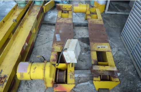 油谷 №450 天井クレーン サドル 走行モーター 門型クレーン ガーター 横行 レール 軌条 クレーンサドル ギヤモーター 三相200V