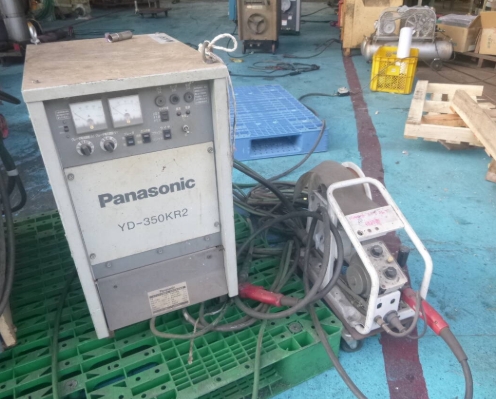 油谷 №4151 パナソニック 半自動溶接機 PANA-AUTO KR350 送給装置付き 350アンペア YD350KR2型 中古 2007年製 サイリスタ制御 インチング