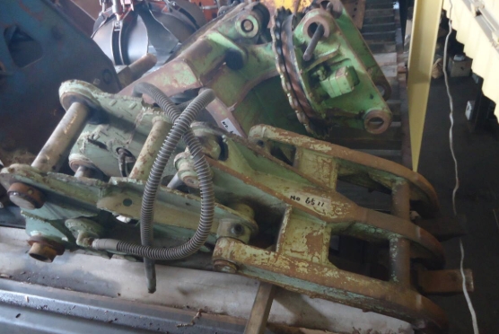 油谷 №6511 油圧式フォーククロー ピン径80㎜ アーム幅325㎜ グラブフォーク ツメ ツカミ 首振り 油圧ハサミ 中古 0.7クラス