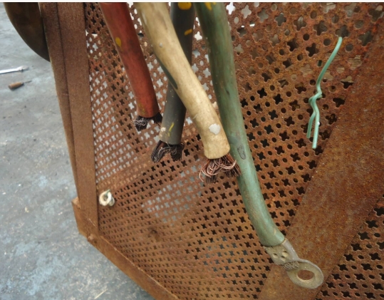 油谷 №4177 高圧洗浄機 動作良好 200V 30KW 40馬力 超高圧洗浄機 水圧 マンホール洗浄 漁網 船底 大型中古 ビルメン 強力ウォッシャー