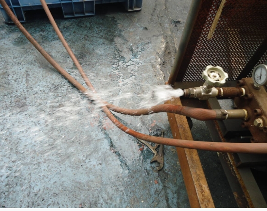 油谷 №4177 高圧洗浄機 動作良好 200V 30KW 40馬力 超高圧洗浄機 水圧 マンホール洗浄 漁網 船底 大型中古 ビルメン 強力ウォッシャー