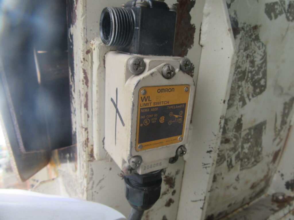 油谷 №6161 破砕機 廃プラスチック 粉砕機 シュレッダー 朋来鉄工 VC360 11KW チッパー 廃プラ減容機 中古 産廃 プラスチック 射出成型機