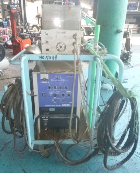 油谷 №7048 TIG溶接機 交直両用 アルミ ステンレス 日立 インバーターペア300GP5 2009年製 AD-GP5 交直両用 冷却水循環装置トーチ調整器